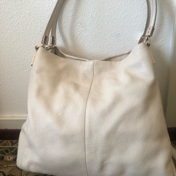 Coach pebble leather shoulder bag, cream - Picture 4 of 6